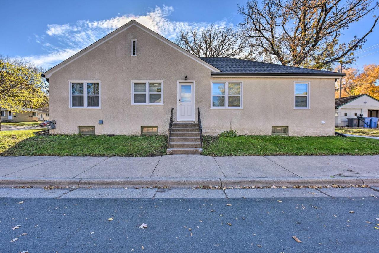 Holiday home Cozy Wifi, Parking, 5 Mi To Dtwn Mpls! *